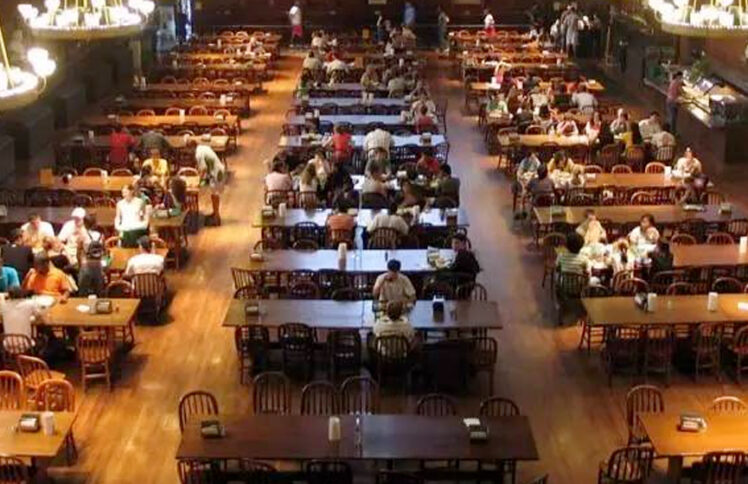 “哈佛假校训”引发的真教训