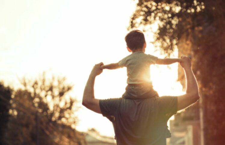 父与子：直面血癌、脑癌与精神病 