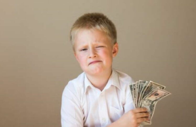 富二代的孤独很尴尬