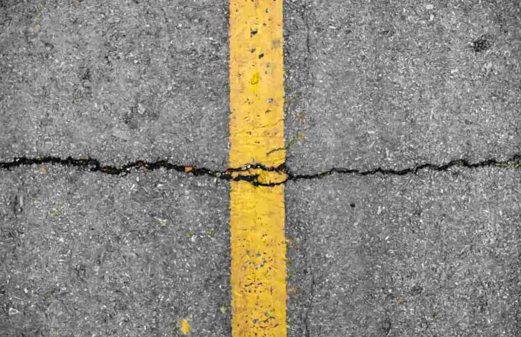 用一生来认识自己的残破