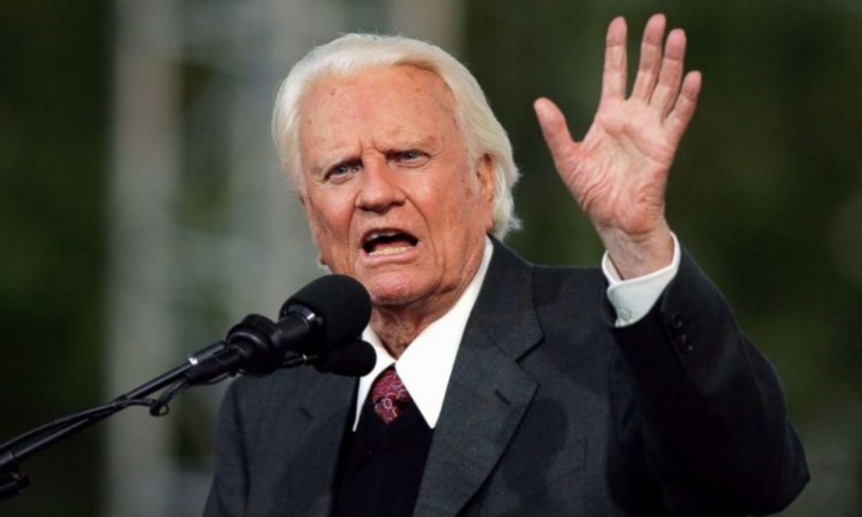 葛培理牧师：这世界是一个过场秀