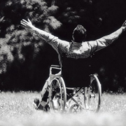 又见约瑟，因为世界仍在牢狱之中