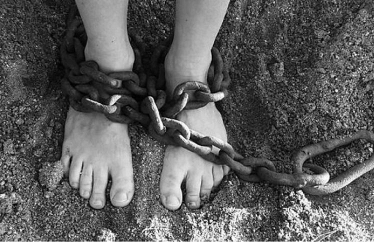 当代奴隶，存在于暴力合法化的地方