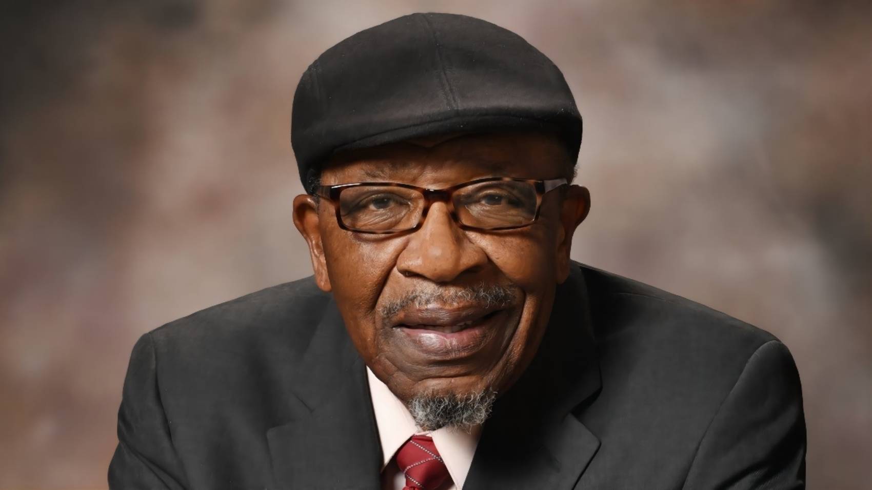 约翰·帕金斯：回到哥哥被杀之地，回到穷人中间