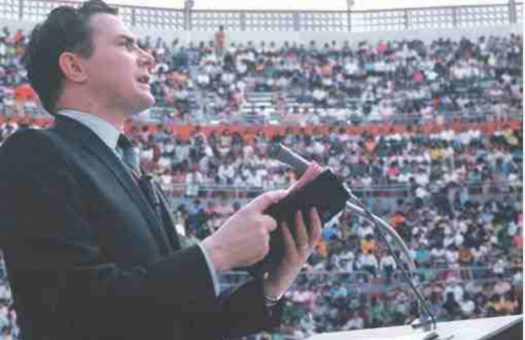 电影《帕劳》：把福音带给最穷的总统和将军