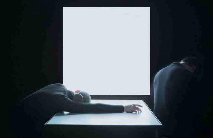 中国式家庭缺什么：从泥泞洞穴和一地鸡毛中抬头