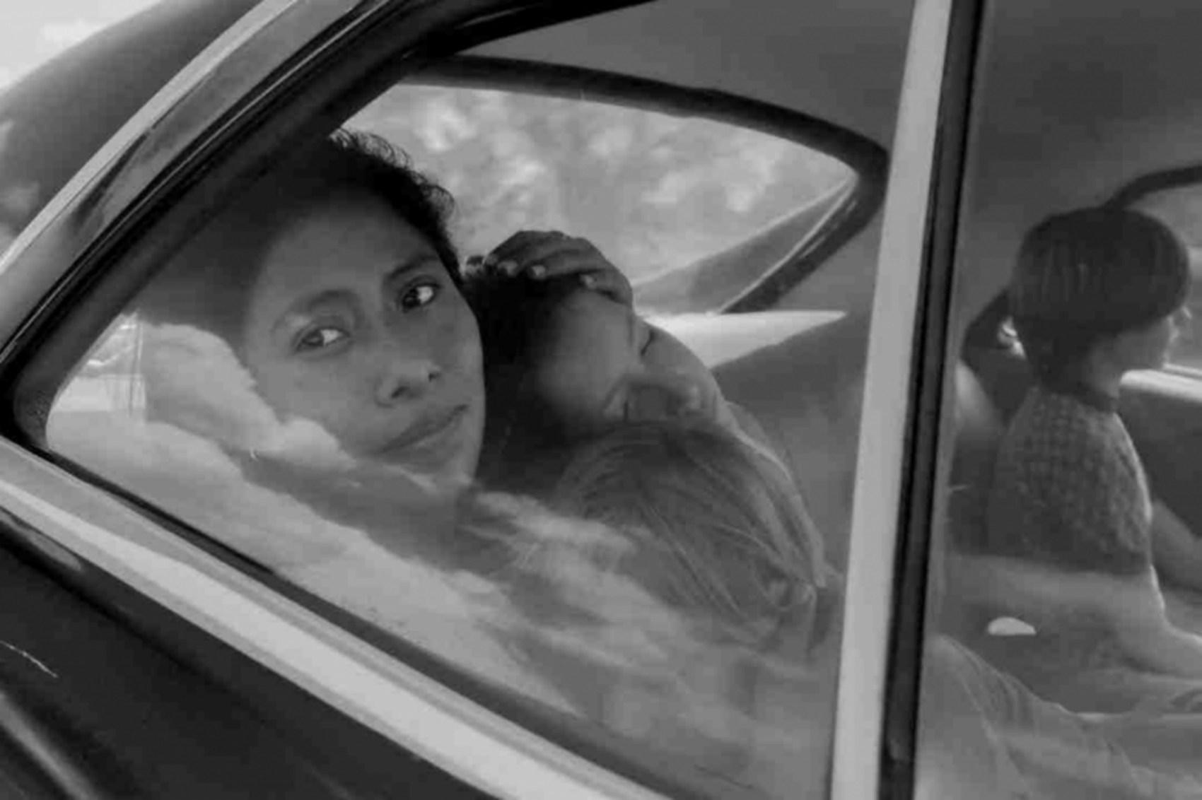 《罗马》：女人，总是孤身一人？