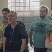 《篮球冠军》：不会打篮球的残障儿，怎么生活？