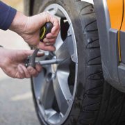 学历不能救我，我甘心进厂做“普工”