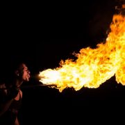 你我都是行走的煤气罐？ ——评重庆巴士坠江