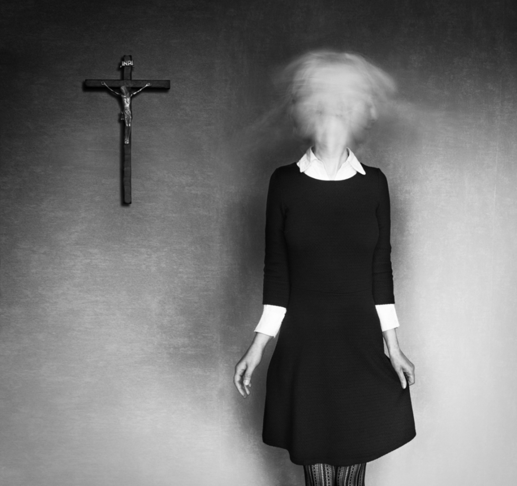 站在伟人身边的妓女