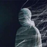 我生来失明，却发现更可怕的是心盲