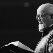 当创会领袖被解雇：美国丰收圣经教会丑闻启示