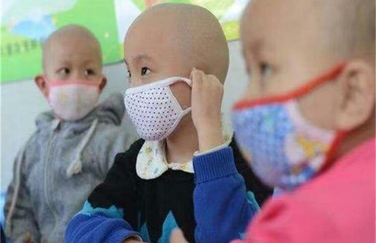 因血癌失婚后，我成了一群白血病孩子的妈妈