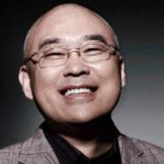 郑渊洁上热搜：是孩子的“童话”，还是父母的悲哀？