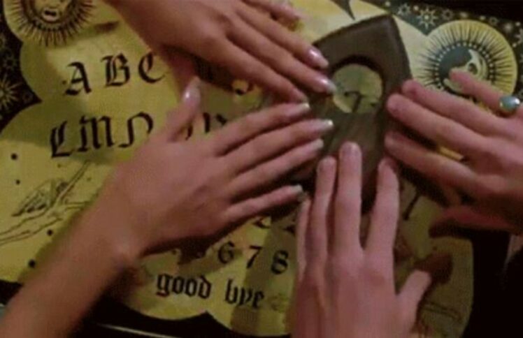 星座、塔罗、命相：这届青年的2021启动模式