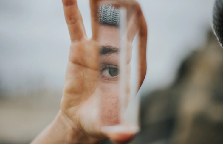 认识真实的自己有多难？——美国心理辅导师苏炳甘对话录