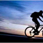 生在基督徒家庭真“倒霉”，还遇到女友背叛