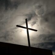 病榻上的十字架 ——与天上的耶稣一起争战