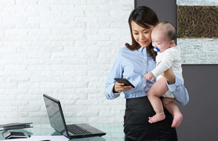 在全职太太与甜宠剧之外，女性往哪走？