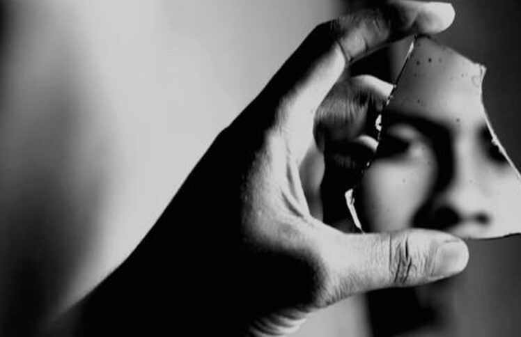 我终于看到自己的丑陋