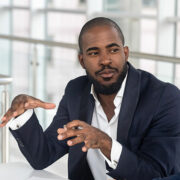 美国排名第一的领导大师：从心开发你的领导力