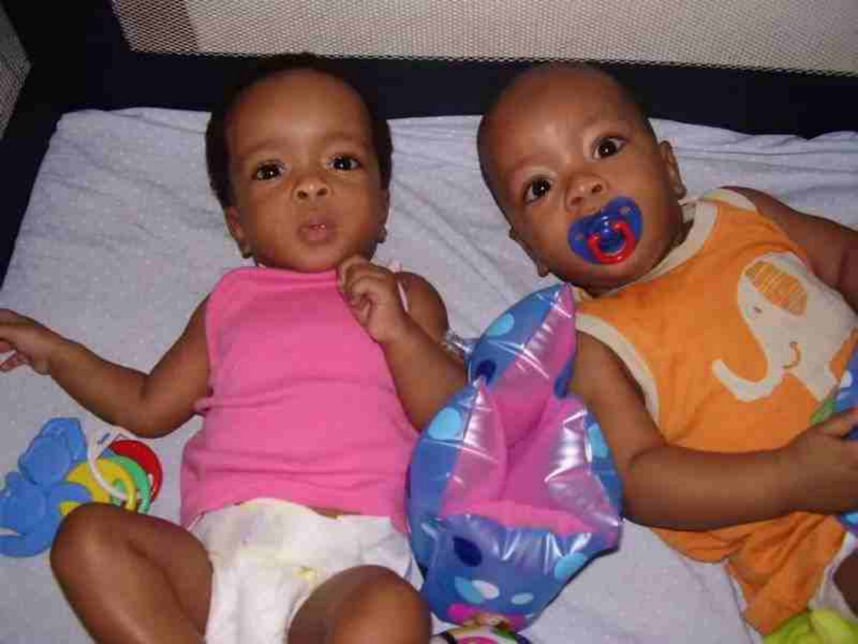 在拉美游击队员和非洲孤儿中间——记艾达牧师夫妇