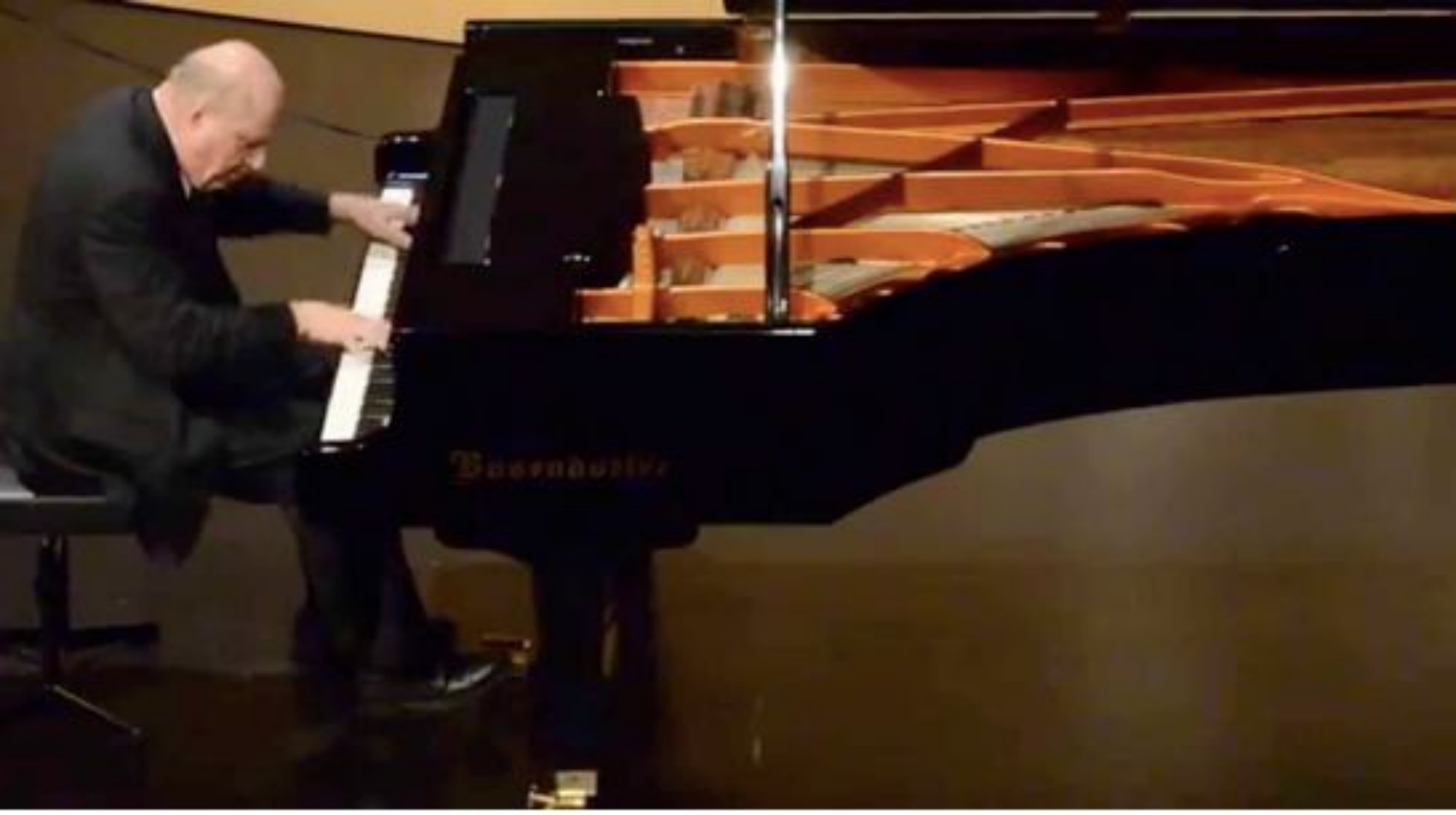 钢琴家罗特曼：“音乐不是我生命中最重要的东西，耶稣才是”