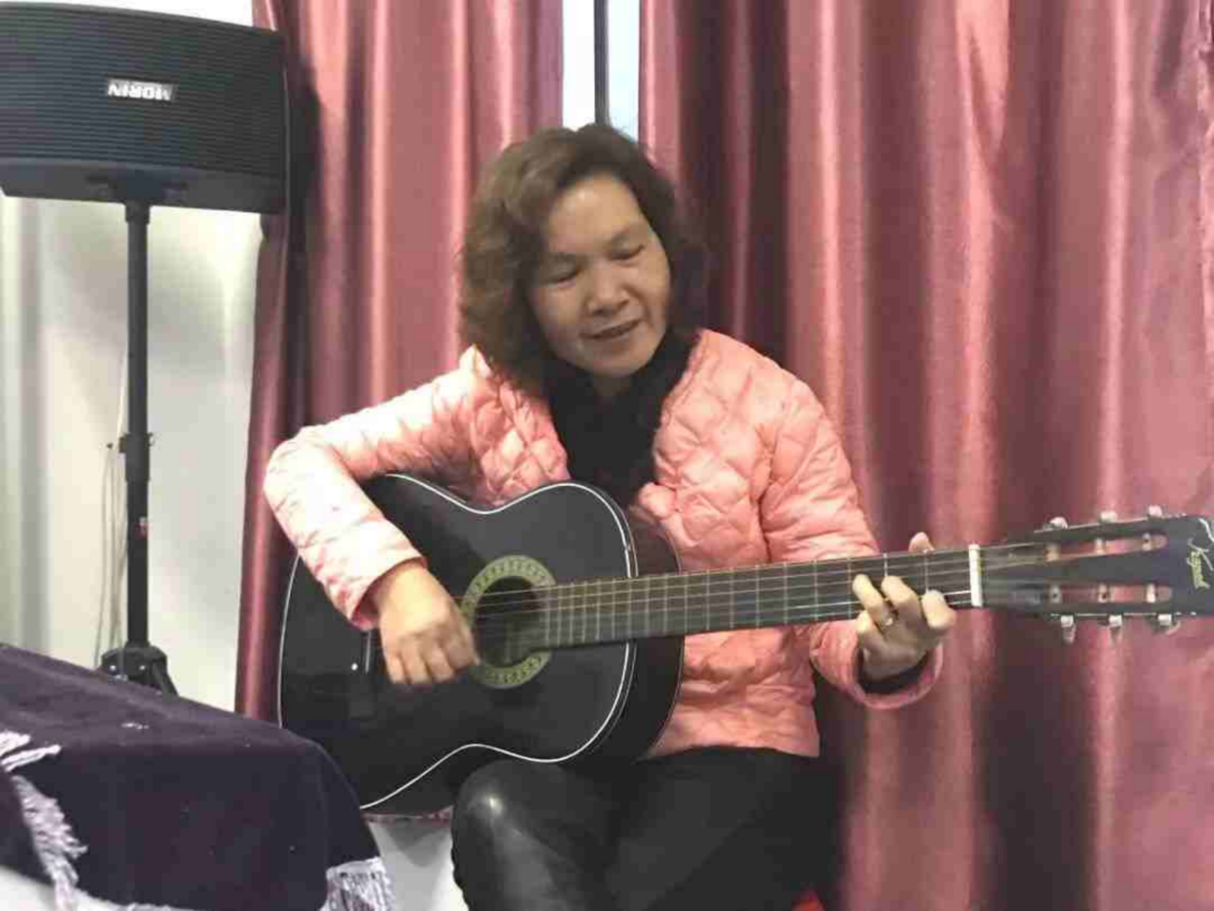 癌症晚期的吸毒女，看耶稣要不要？ ——宝玲在盛恩之家的日子