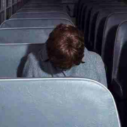 父亲的要求：叩头认错，继承风水命理学，拜佛拜祖先