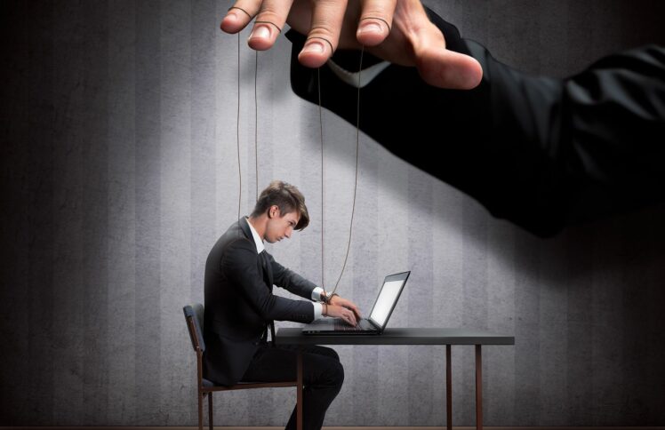 有毒的信仰体系是如何炼成的？