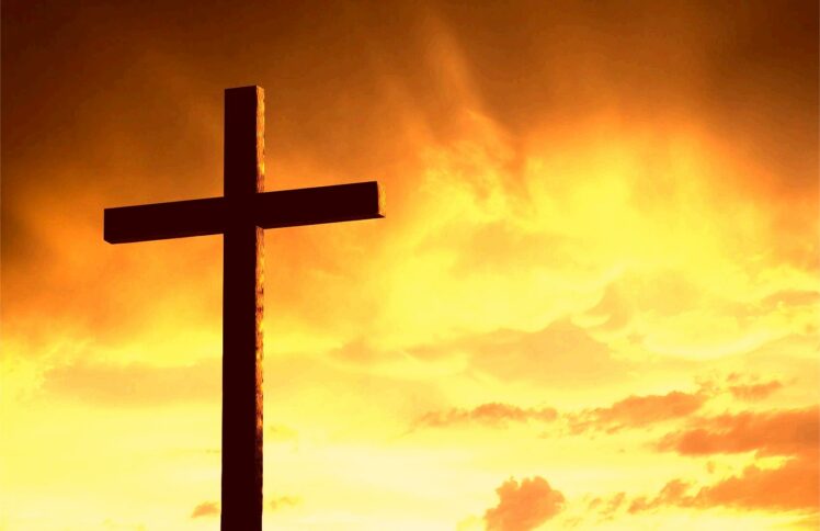 让虚假的自我在真实的十字架上死去