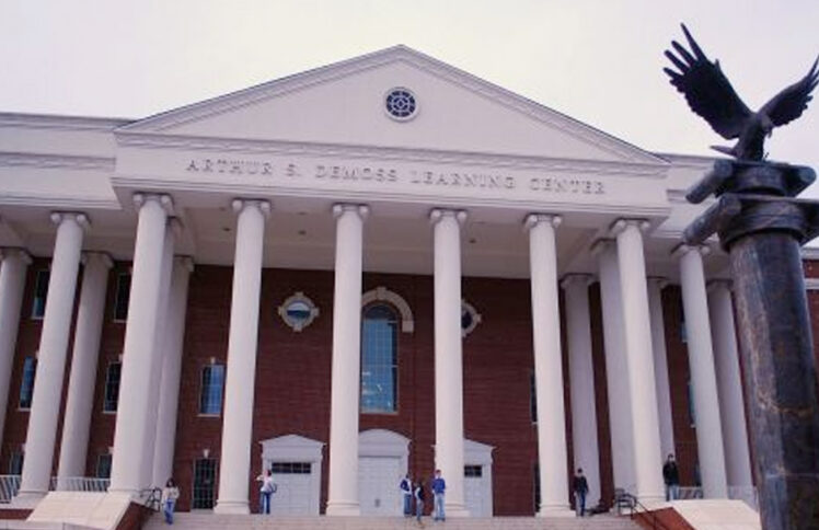 面对性虐待丑闻：当领袖忘记自己也是一只羊