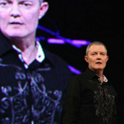 罗杰斯：告别同性恋、男妓，自由是你能够说“不”