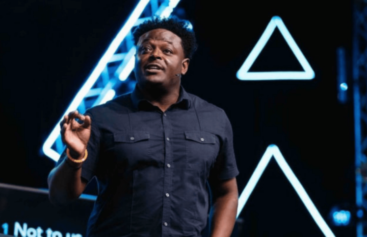 职业橄榄球曾是我的上帝