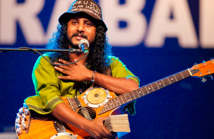 “我一无所有，但深感自由”—— 走出自杀全球巡演的乐手