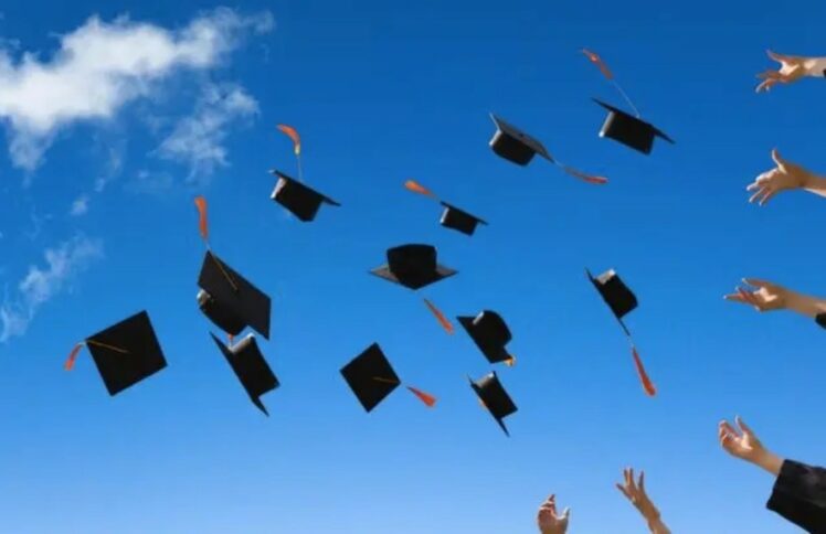 如何活出不被玷污的大学生活 – 读《燃烧吧！大学魂》