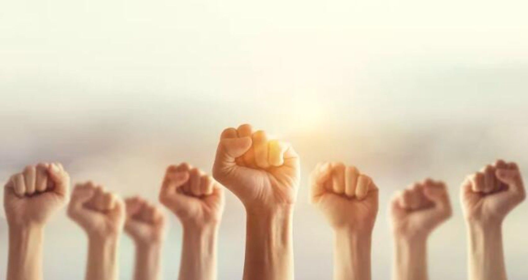 用一间祷告室抵抗全世界——电影《战争房间》观后感