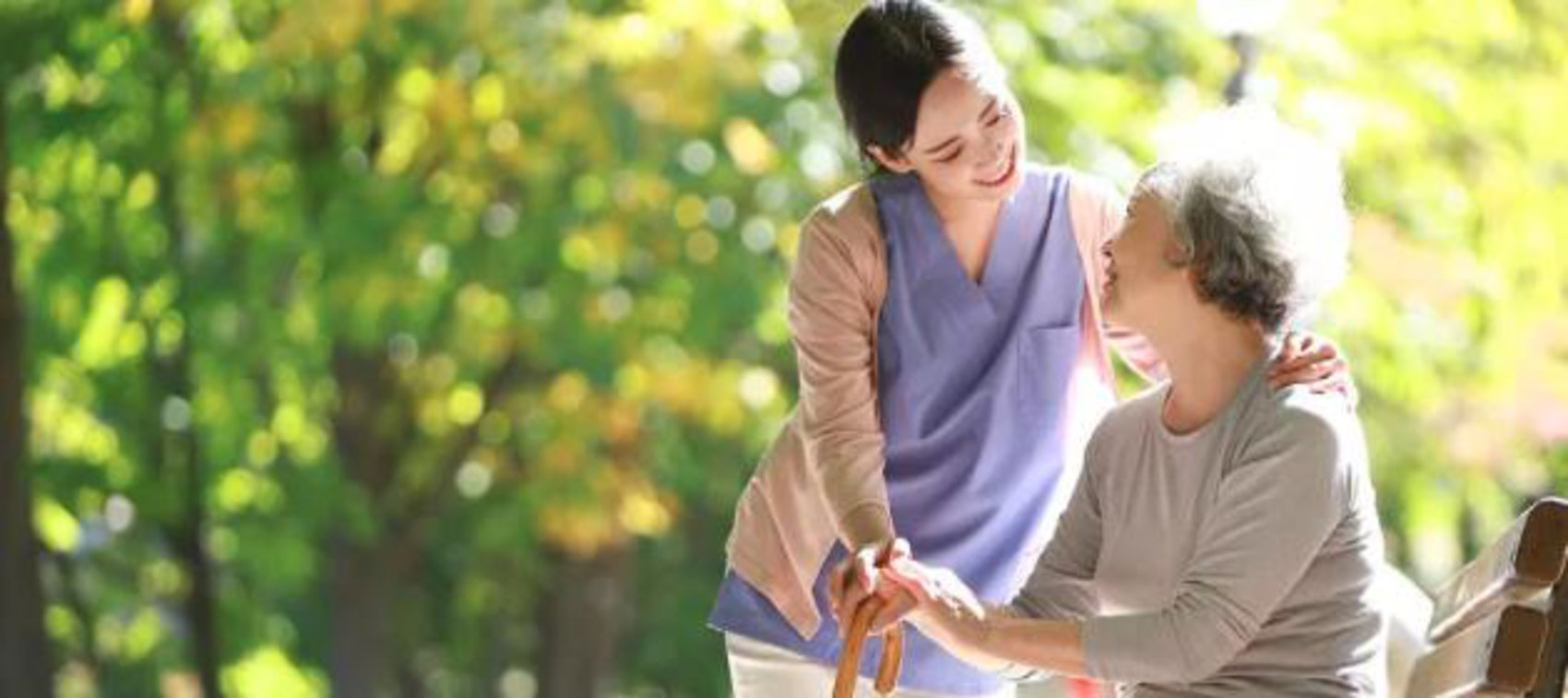 “爱生命，即要爱其柔弱”——一个养老院护工眼中的爱