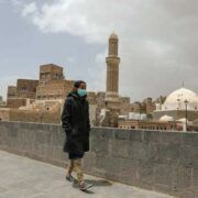 95后女孩：航班四次取消三次改签后，我从中东回国