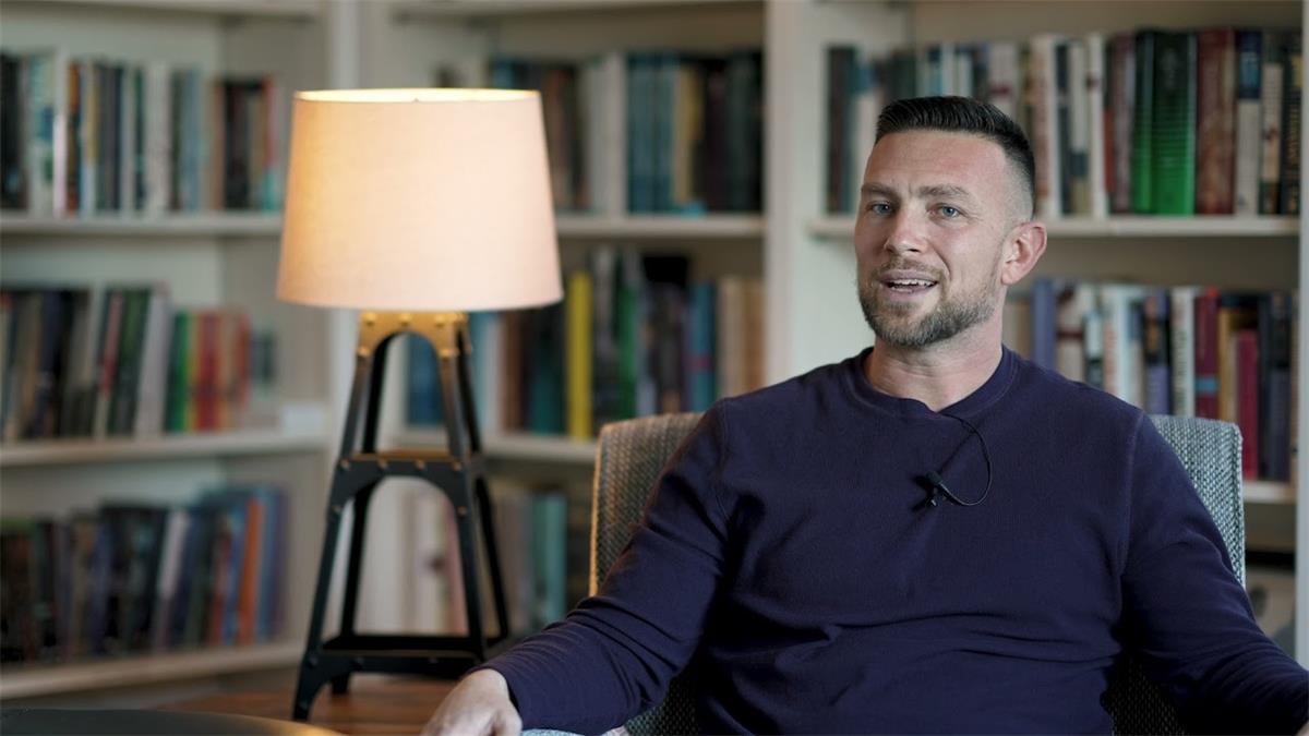 加勒特：我曾是一个迷上色情的牧师