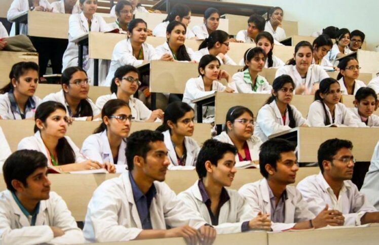 儿子考上美国医学院,有多难?