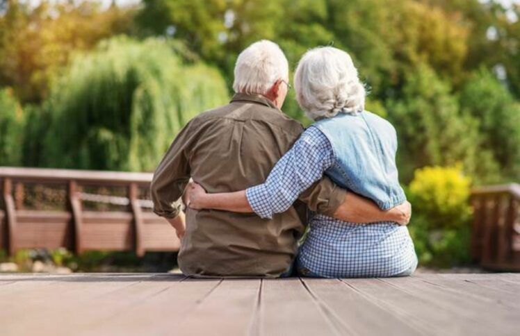 变老50年，你依然爱这个人吗？