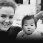 “我感受到了不被抛弃的爱“——中国孤儿们和美国唐娜妈妈