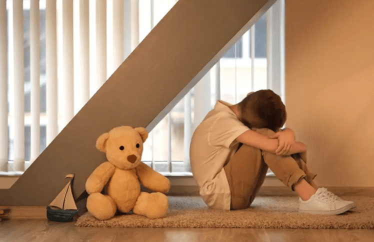 三个月教自闭症孩子叫“妈妈”的老师们，为何能坚持爱？