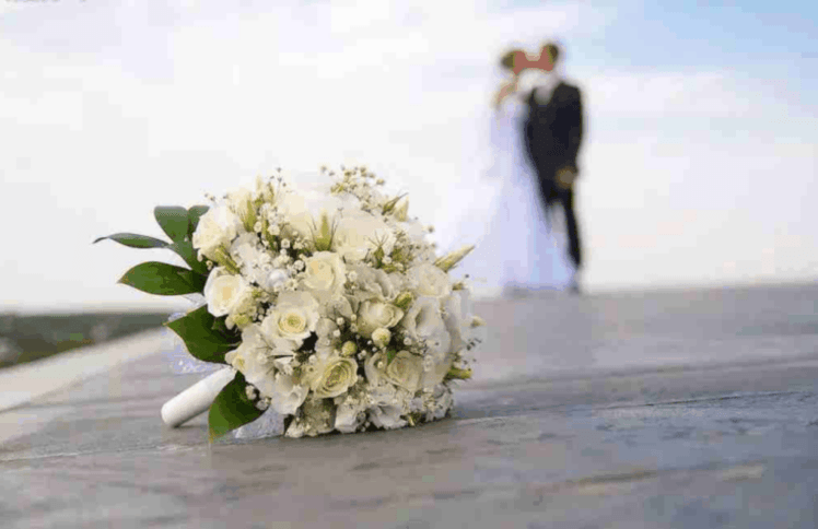 爱永不失败（上）当十年爱情撞上一个月外遇；爱永不失败（下）从单亲妈妈到9个孩子的妈妈