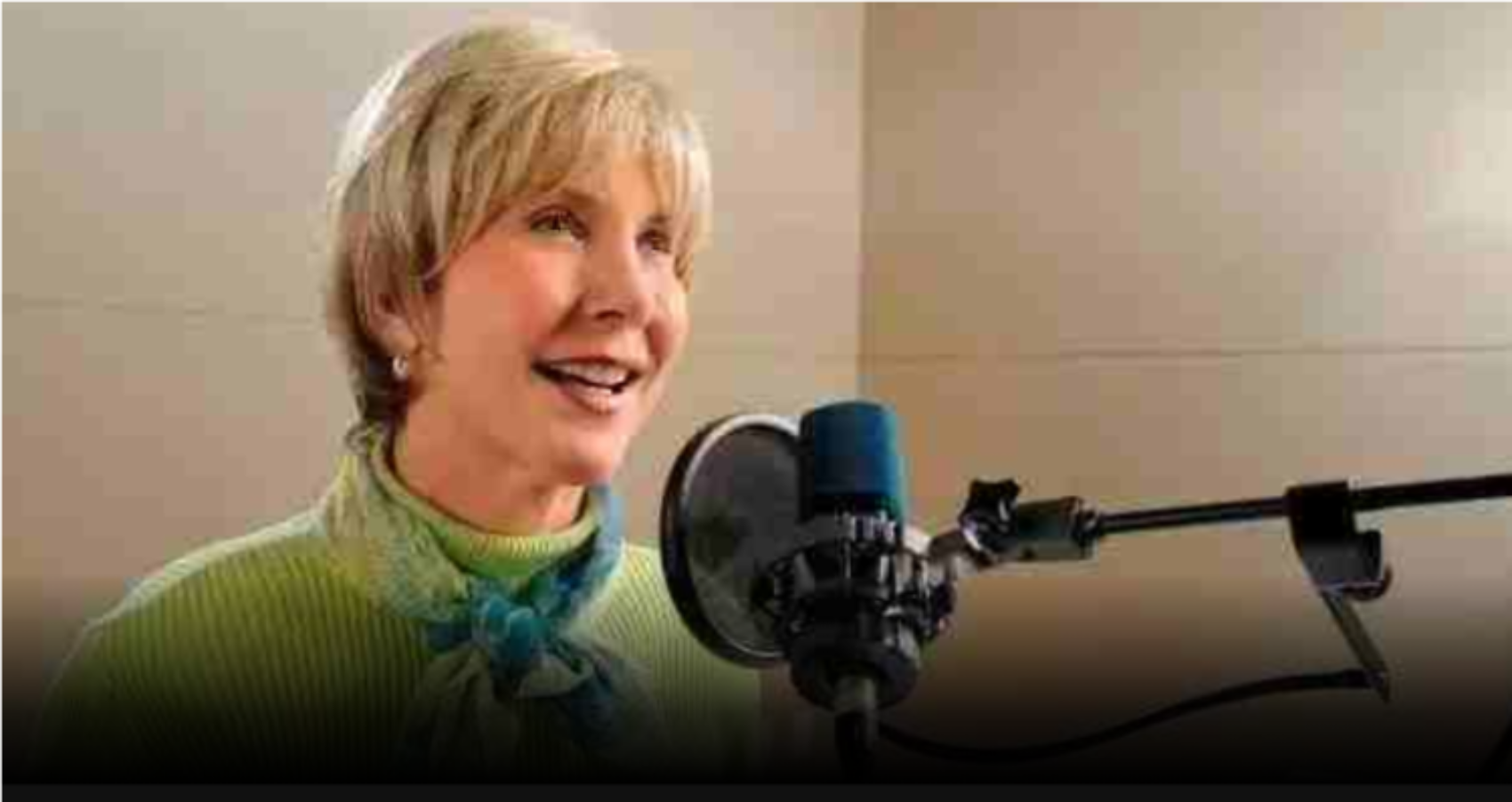 轮椅上，琼妮与神同行50年