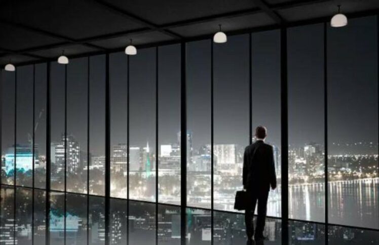 <a href="http://mp.weixin.qq.com/s?__biz=MzA4MzA2MTMzMA==&mid=402093994&idx=1&sn=54fea49f7898b3108fab2514cb8d279f&chksm=0dffe8973a88618109a16d065ea1761a82d9a8248b2f475147be472c85b7ec6db5ffe620024b&scene=21#wechat_redirect">一位深圳企业家的转变：从“老虎”到仆人</a>