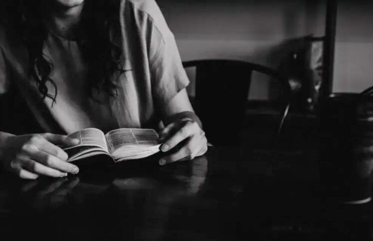 <strong>你爱我比这些更深吗?|韩冰原创第5辑</strong>