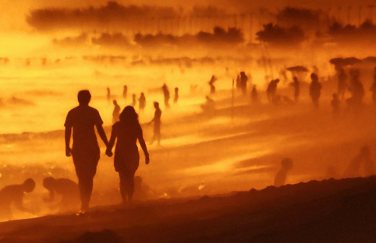 瘟疫时期的恋爱：跨越太平洋的三年